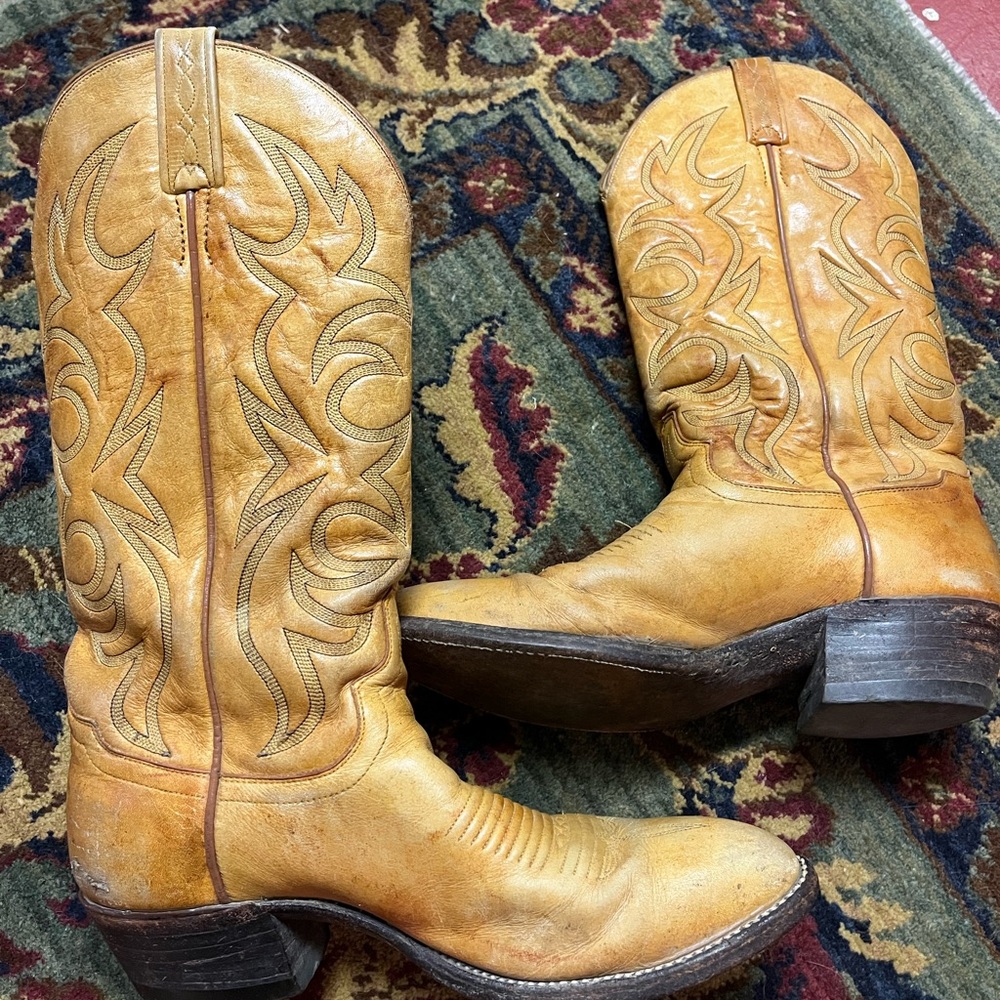 Tan Western Cowboy Boots